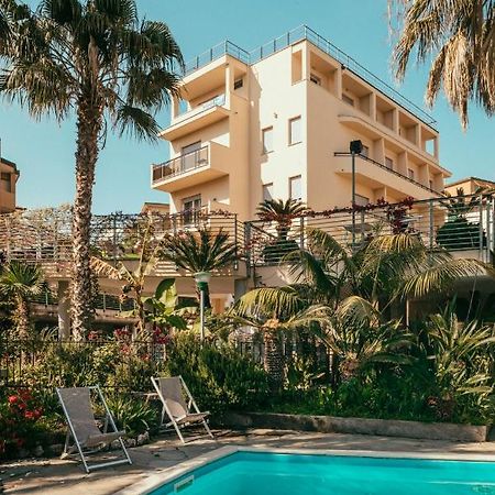 Hotel Residence La Palma Finale Ligure Esterno foto