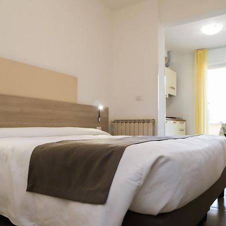 Hotel Residence La Palma Finale Ligure Esterno foto