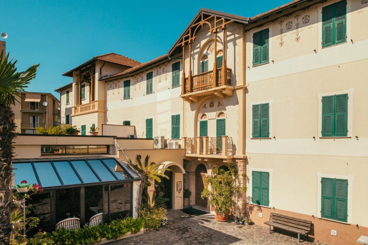 Hotel Residence La Palma Finale Ligure Esterno foto