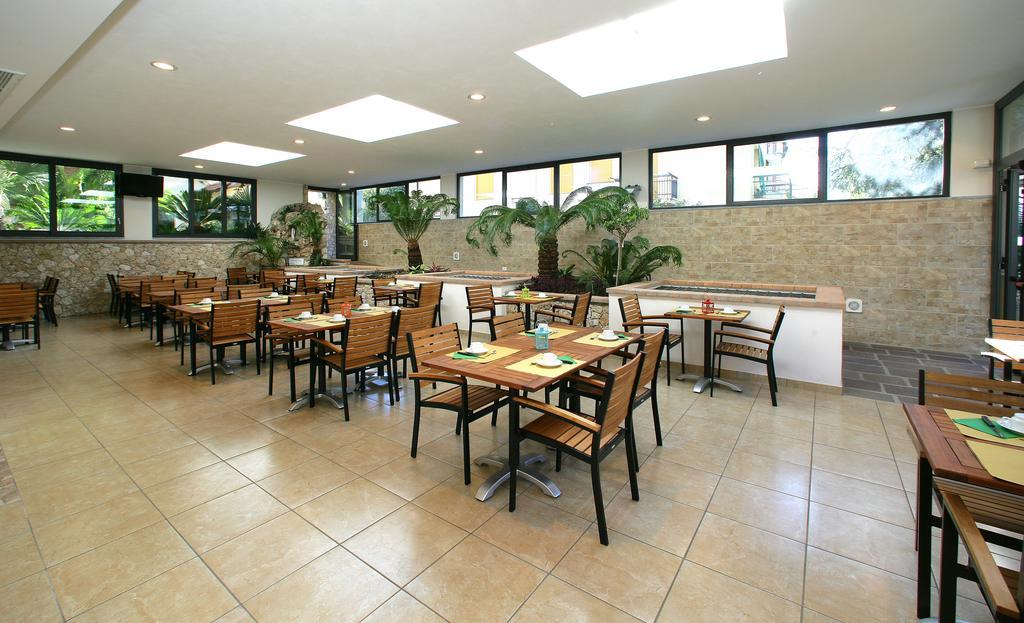 Hotel Residence La Palma Finale Ligure Esterno foto
