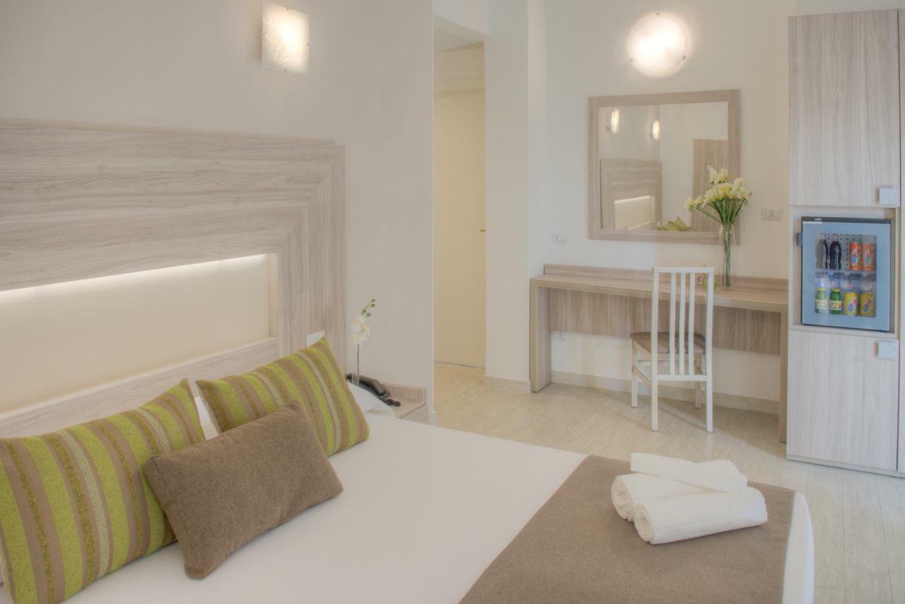 Hotel Residence La Palma Finale Ligure Esterno foto